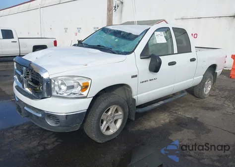 2007 Dodge Ram 1500 Slt/Trx4 Off Road/Sport z USA, uszkodzony, nr VIN 1D7HU18287S205802